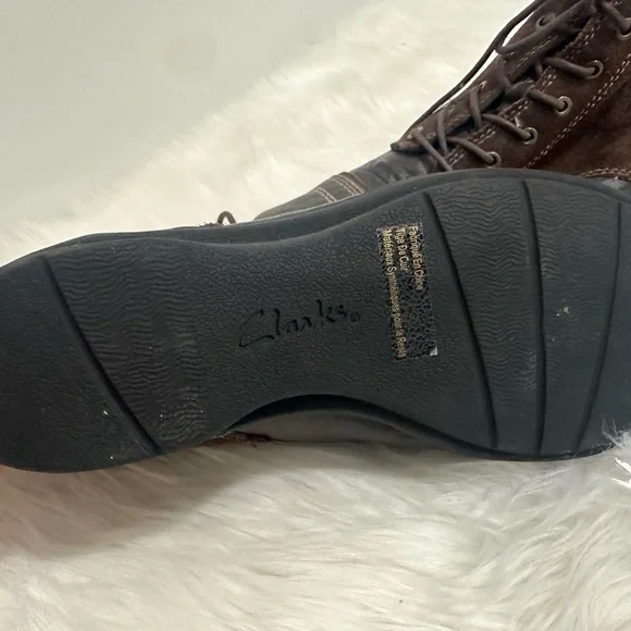 Clarks Brown Leather Sz 7 boots - Picture 5 of 5